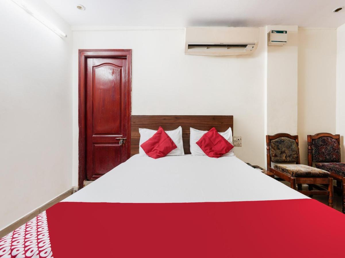Spot On Hotel Supriya Vijayawāda Exterior photo