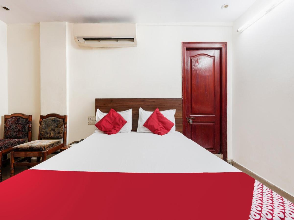 Spot On Hotel Supriya Vijayawāda Exterior photo